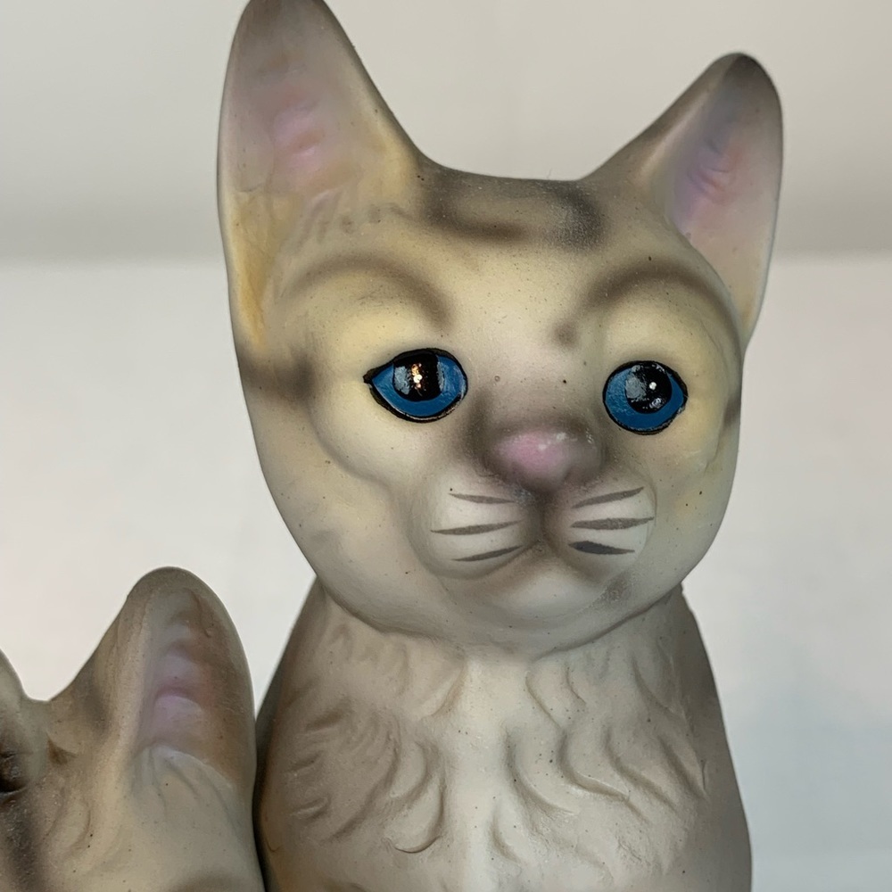 Vintage Stripe Kitten Trio Figurine - Picture 5 of 7